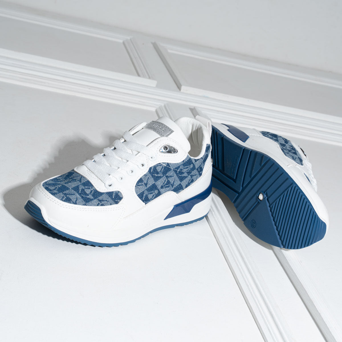 GW4 Women Shoes