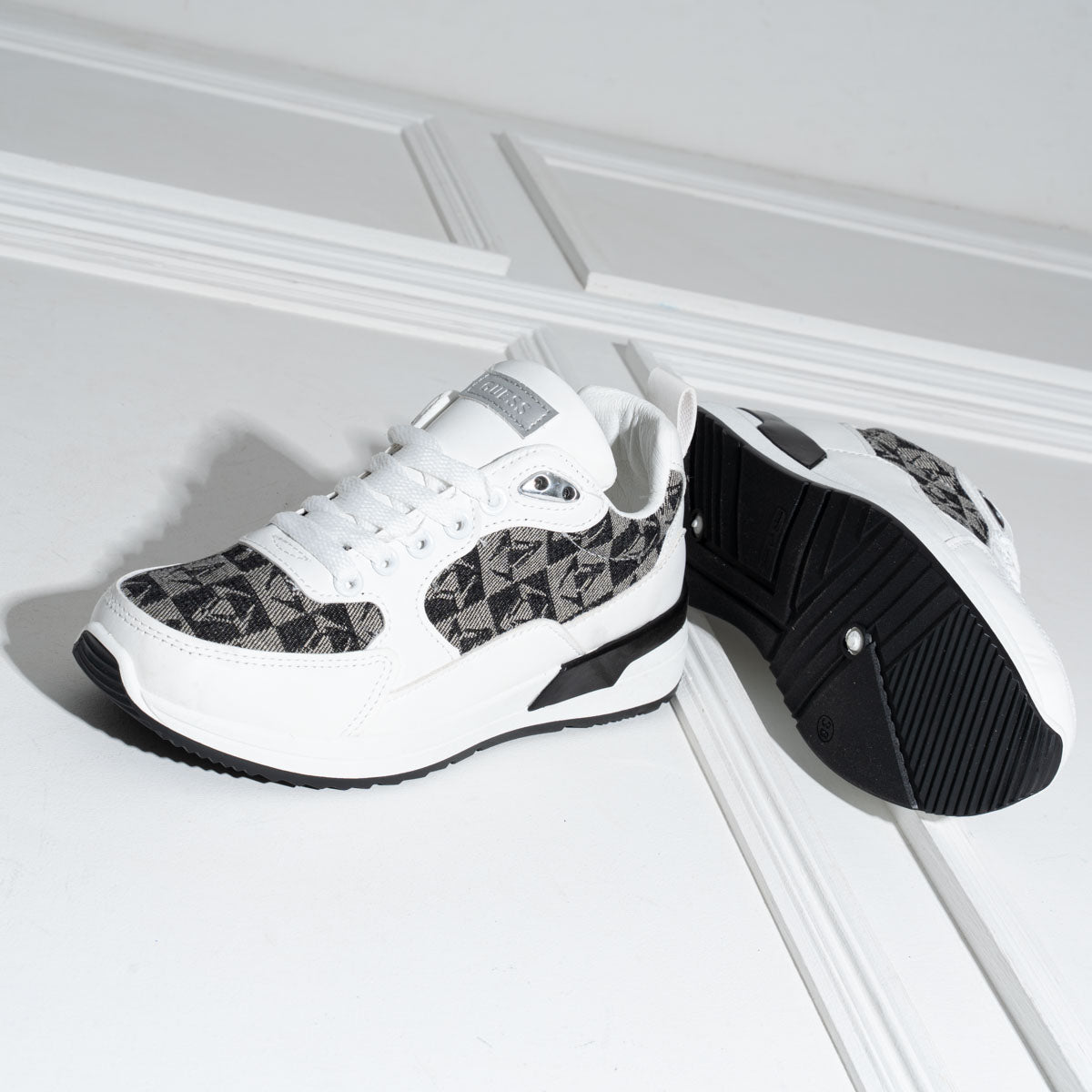 GW4 Women Shoes