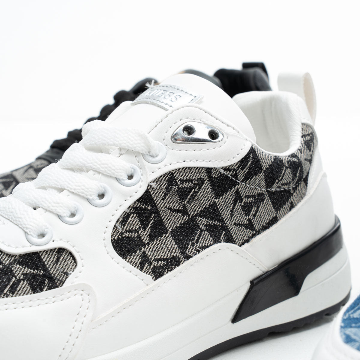 GW4 Women Shoes